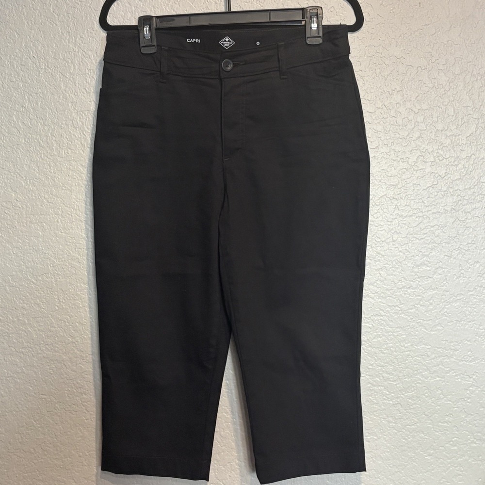 St. John's Bay‎ Womens Capri Straight Leg Black Mid-Rise Size 6 Cotton Blend